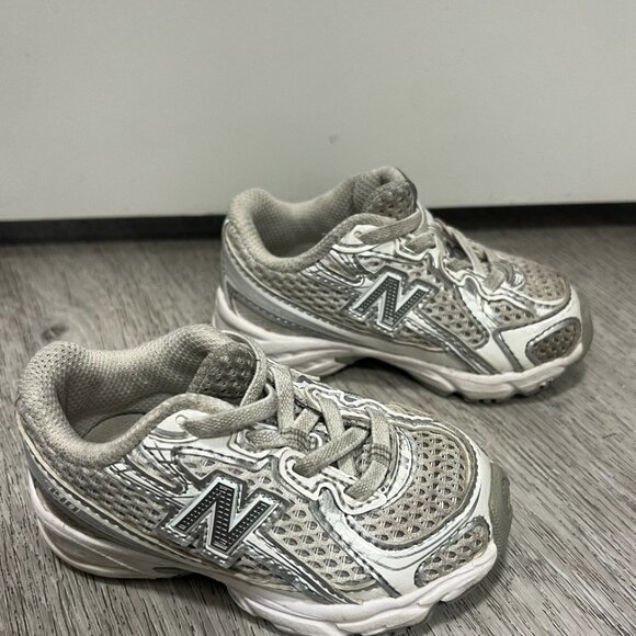 New Balance 740 White/Silver - Picture 3 of 4